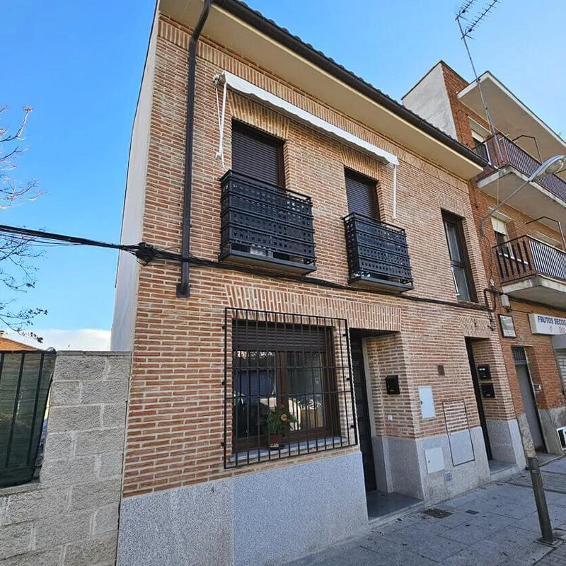Edificio de 3 viviendas en Camarma de Esteruelas, Madrid – imagen 3