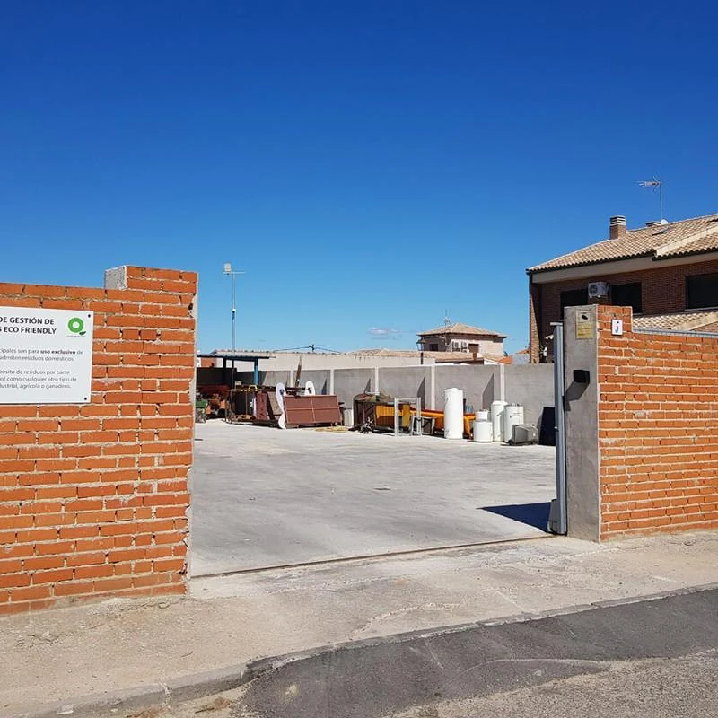 Punto limpio de reciclaje en Quismondo, Toledo – imagen 1