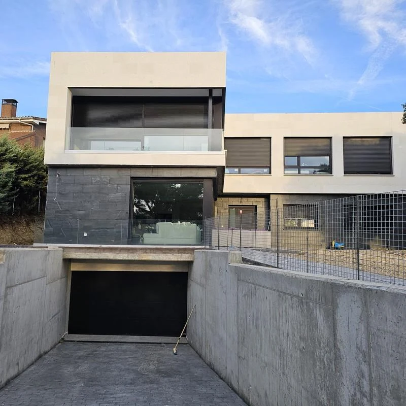 Vista exterior de vivienda unifamiliar en San Lorenzo de El Escorial, Madrid