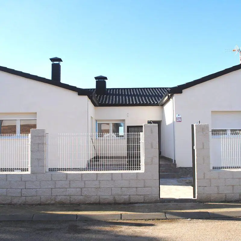 Vivienda unifamiliar en Villanueva de la Torre III, Guadalajara – imagen 1